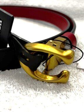 Coach "Sculpted C" reversable black/red leather belt NWT